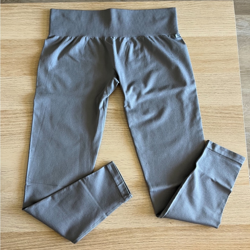 NVGTN Grey Discover Seamless Leggings